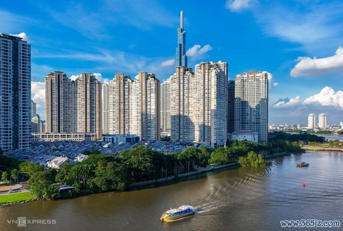 Bất động sản khu Đông TP HCM， khu vực ven sông Sài Gòn，với các dự án chung cư， cao ốc， đất nền， nhà phố， tháng 10/2024. Ảnh: Quỳnh Trần